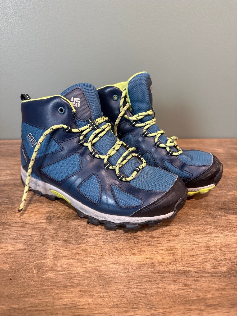 Columbia Kids Navy and Lime Trail Hiking Boots